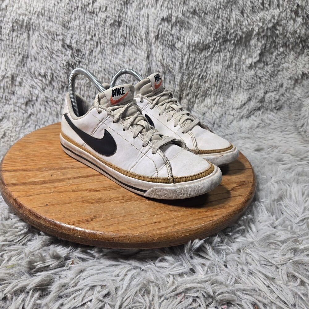 Nike Court Legacy Youth White Leather Casual Sneaker Kids Size 5.5Y Low Tops